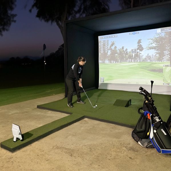 golf simulator in San Diego