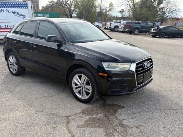 2017 Audi Q3 2.0T Premium Tiptronic quattro's photo