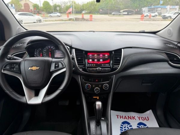 2021 Chevrolet Trax LT - Photo 8