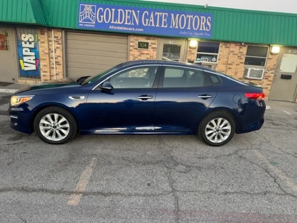 2017 Kia Optima EX AT's photo