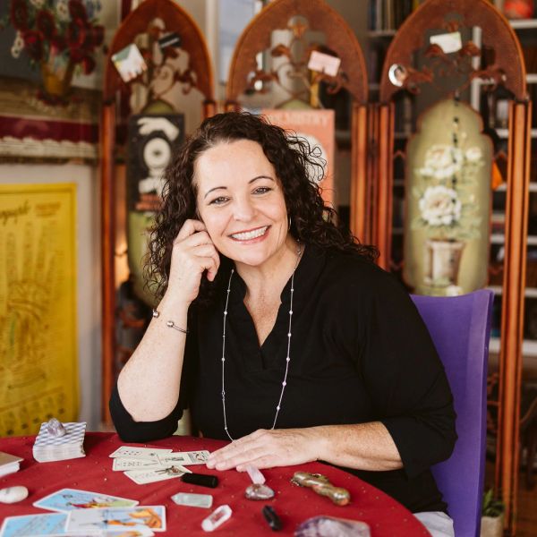 Bernice Bisson - Top Winnipeg Psychic Medium