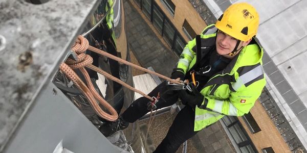 Rope access building maintenance & repairs, installations, cleaning, painting, pest control