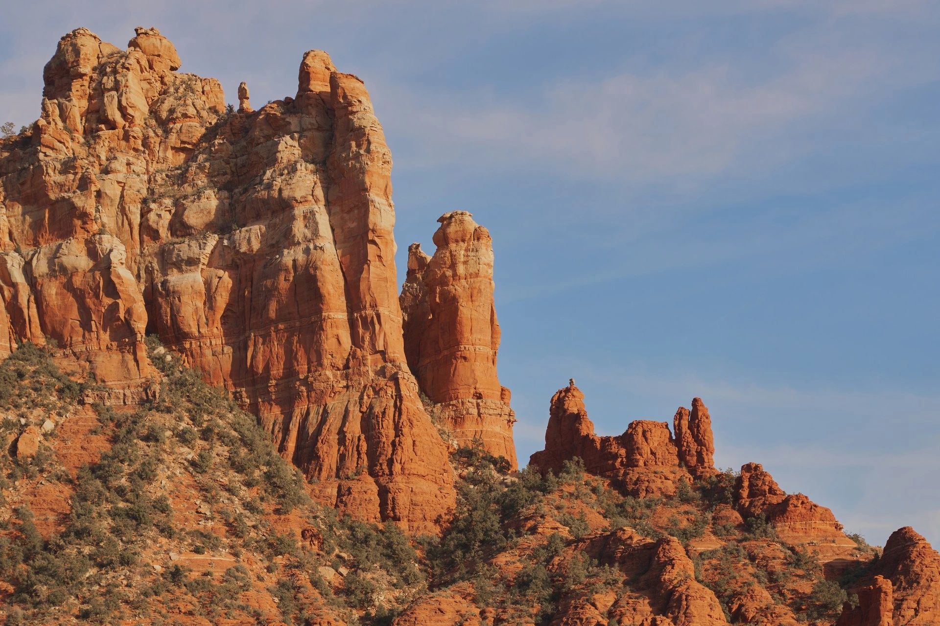 Estate grounds with red rock views
