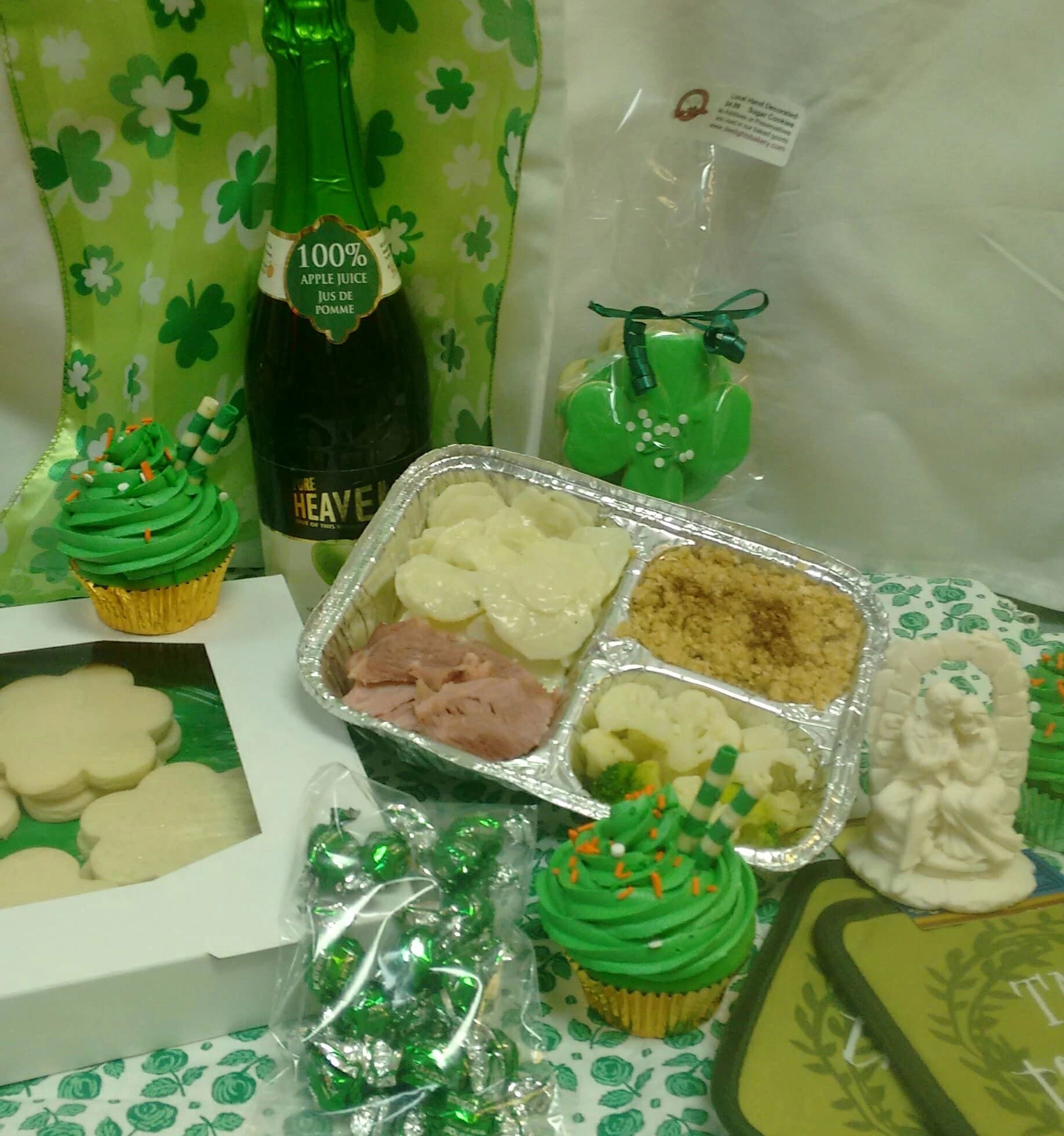 Deelights Bakery and Catering