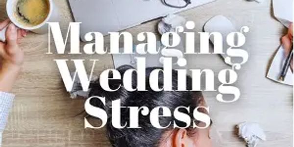 Mujer estresada manejando el estrés de la boda.