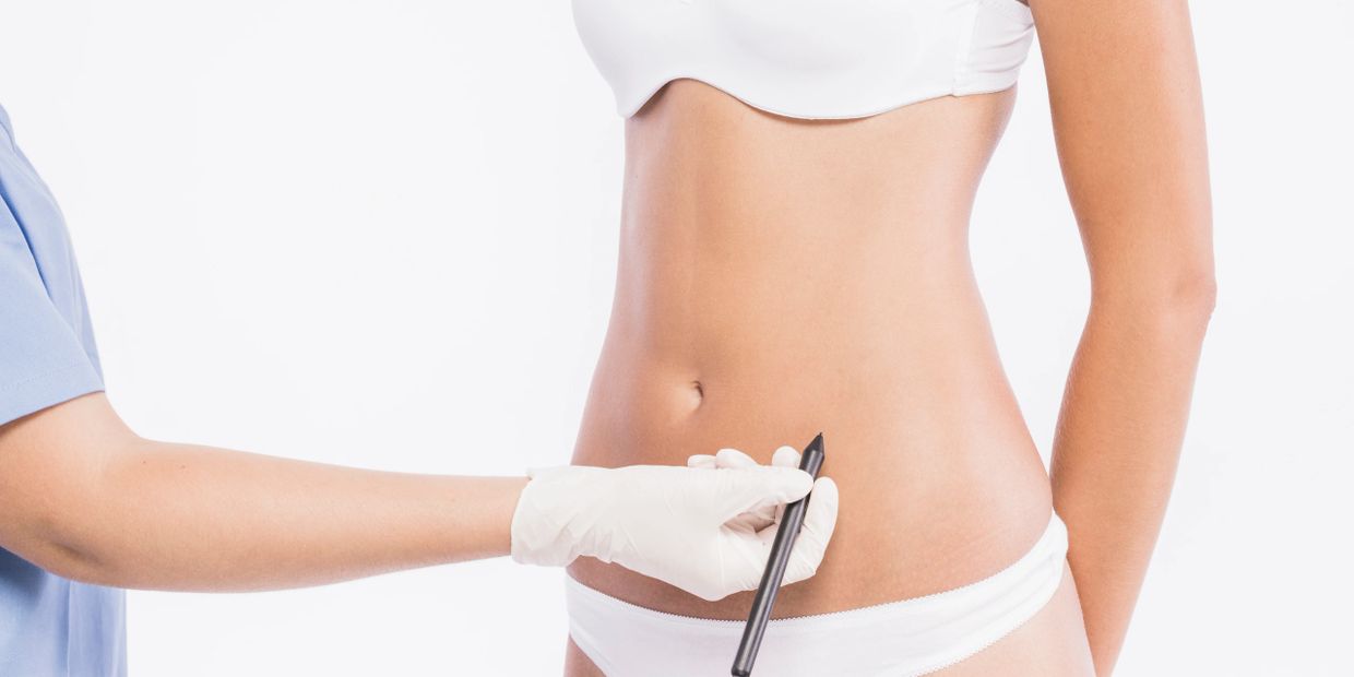 Non surgical tummy tuck combines three high-tech, non-invasive procedures to tuck your tummy without