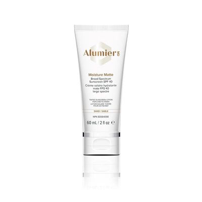 AlumierMD Moisture Matte is an innovative, broad-spectrum tinted facial sunscreen with a matte finish for normal to oily skin types. It can also double as your daily foundation.