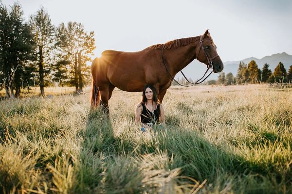 Equine Photoshoot | Unicorn Photoshoot | Western Photos near Portland Oregon / Vancouver Washington