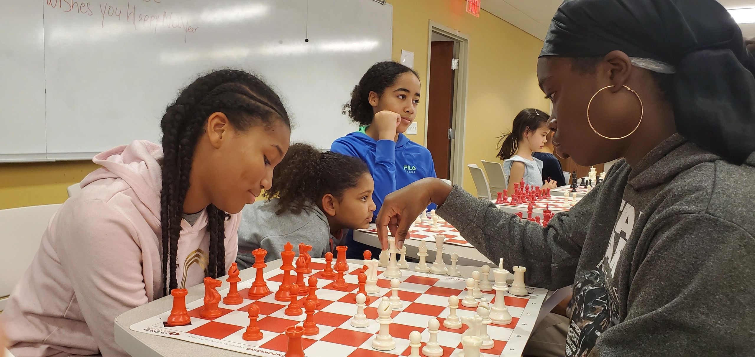 31 chess players compete in Spiegel Cup Series