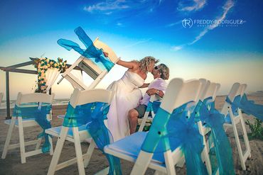 Create wonderful unique images with your wedding setup.
