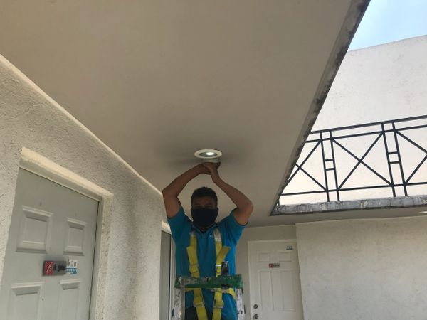 cctv, sistemas de seguridad, camaras de vigilancia, control de acceso. camaras ip, sisevicom.