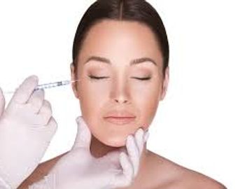 Woman receiving botox injections 