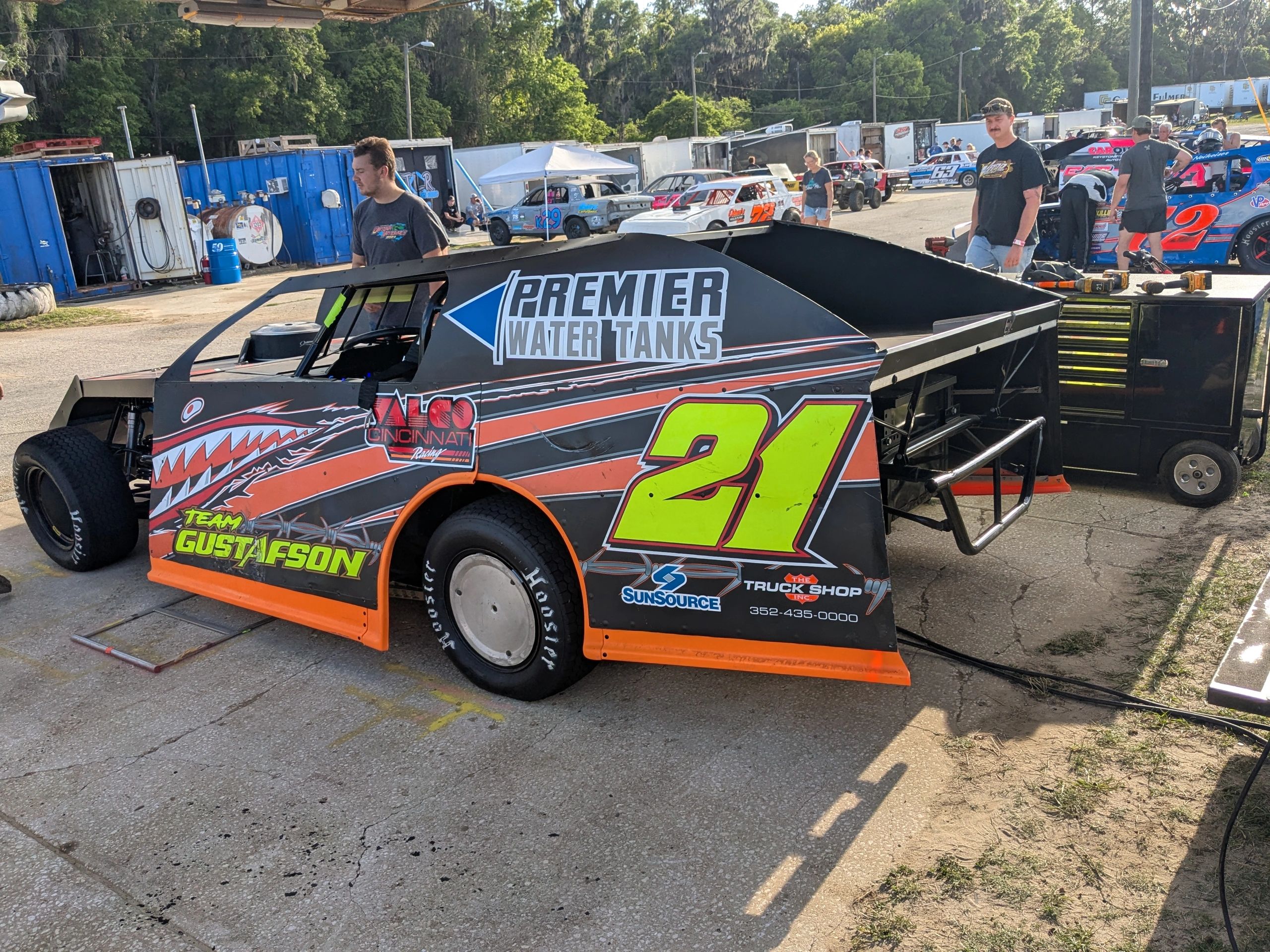 Ivedent Lloyd taking 3rd place at Ocala Speedway. Kicking off our Valco sponsorship.