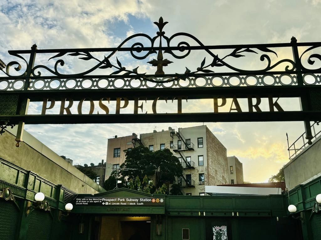 About The Rutland Lux