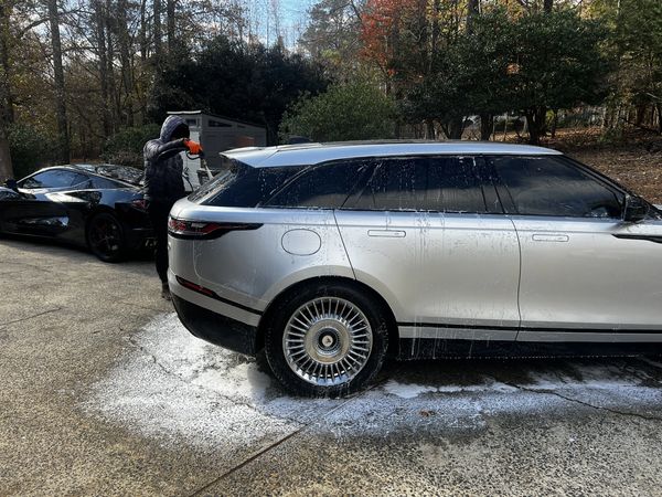 Gray range rover auto mobile detailing in Hiram Ga
