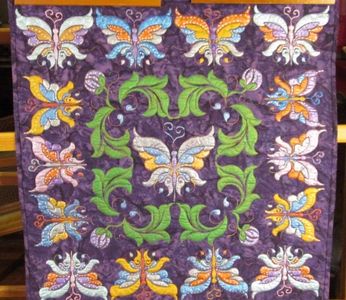 https://www.goantiques.com/rt-quilt-butterflies-48563701