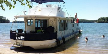 lake lanier boat rs houseboat rentals lanier boat charter llc lake lanier boat rs houseboat rentals lanier boat charter llc