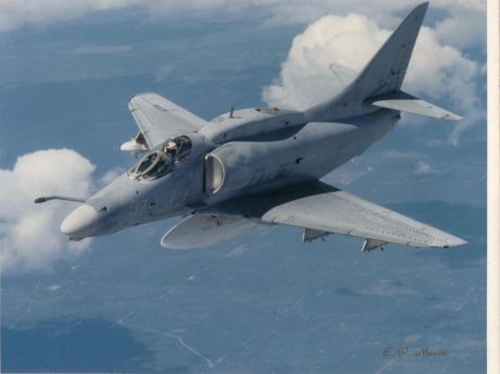 //img1.wsimg.com/isteam/ip/785a8637-3493-4b96-9f88-874e5fff472d/A-4%20RLB%20from%20KC-135%20(2).jpg/:/rs=w:1300,h:800