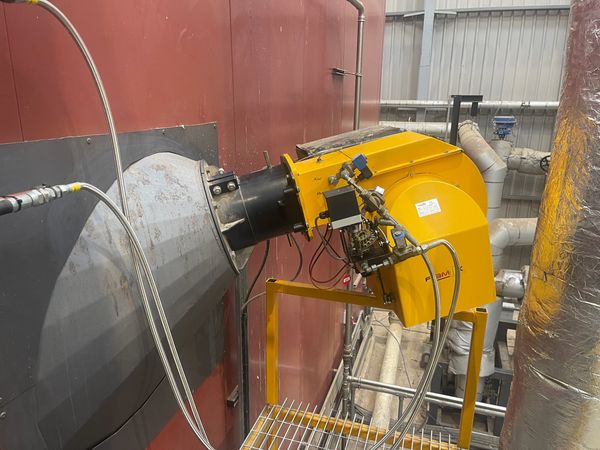 Flametech 1.5 megawatt oil fired burner, fitted to an energy from waste incinerator. 