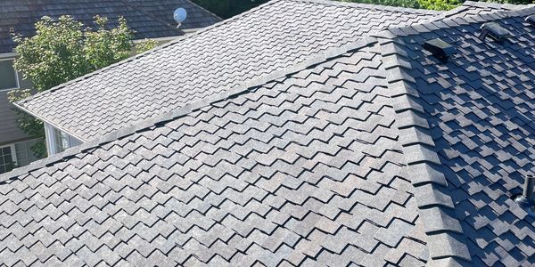 Certainteed Presidential Triple Layer shingles in Shadow Gray Installed By WA Quality Roofing LLC.