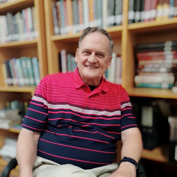 Dr William T. Kirwan