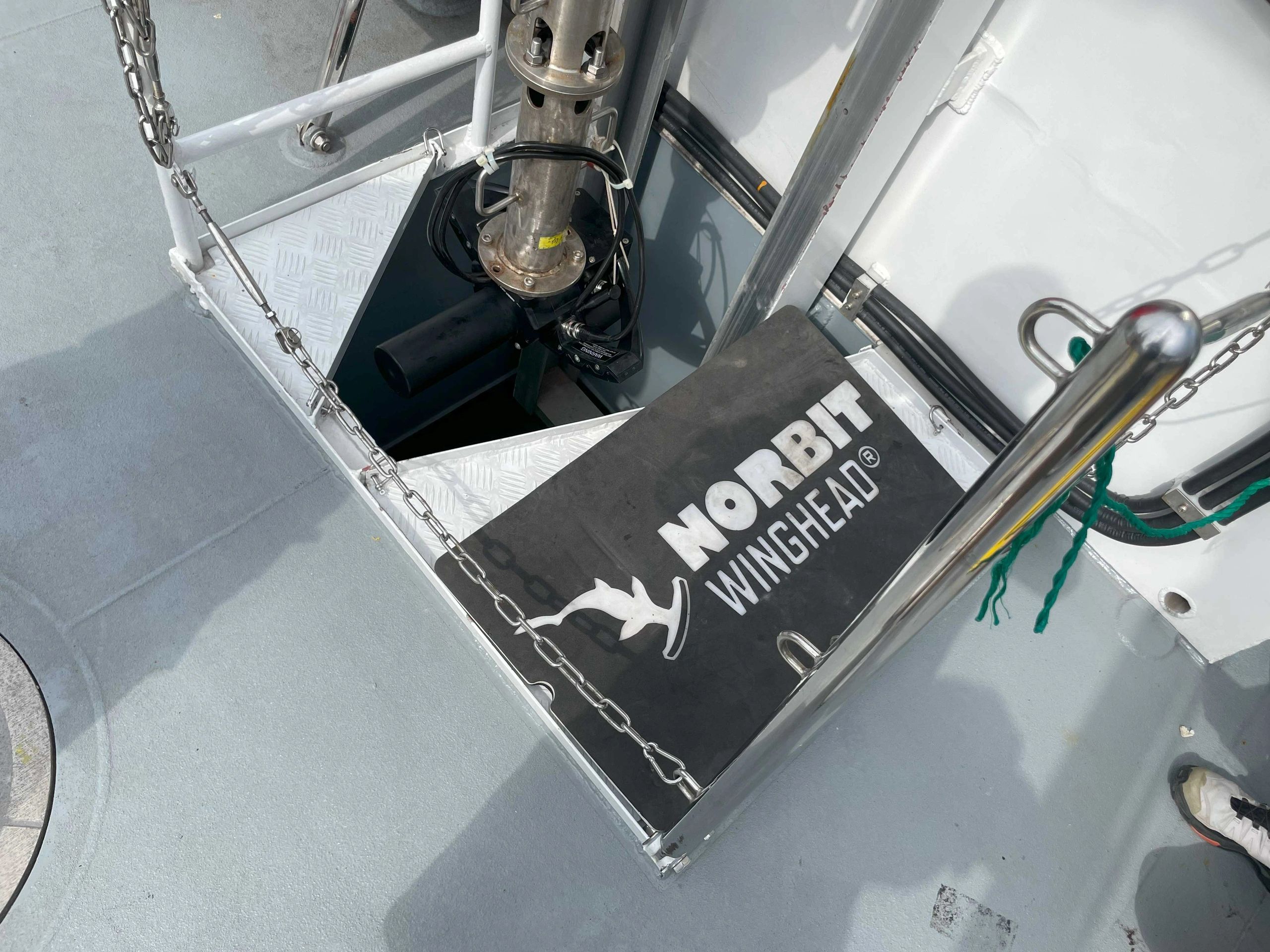 NORBIT i80S installed on CEDD vessel