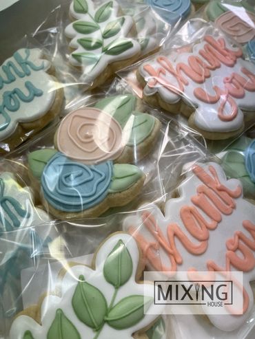 Thank you, floral, decorated cookie
