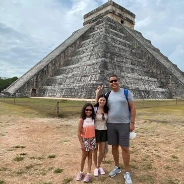 Viajar a diferentes países y conocer sus Maravillas.
