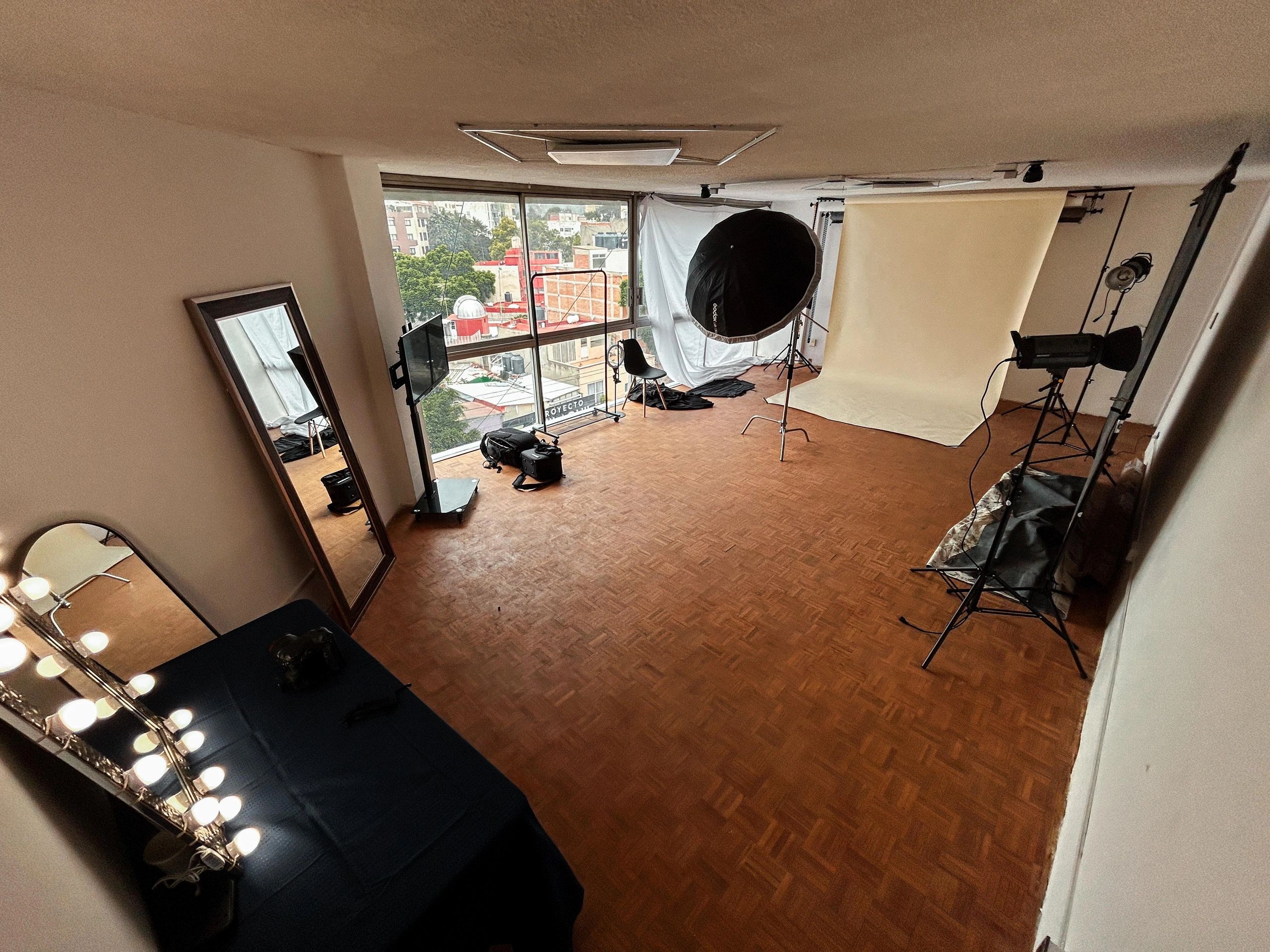 Renta De Estudio Fotográfico - Marmota Studio, image size:2560x1920