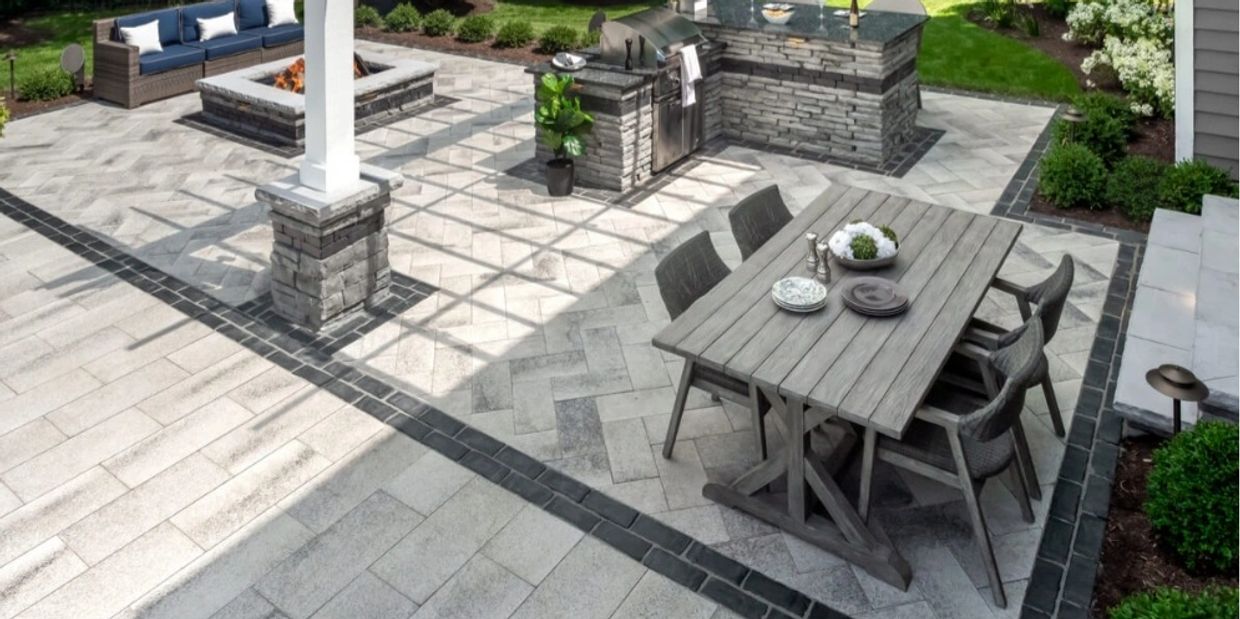 Beautiful patio and outdoor kitchen in north hills of pittsburgh.