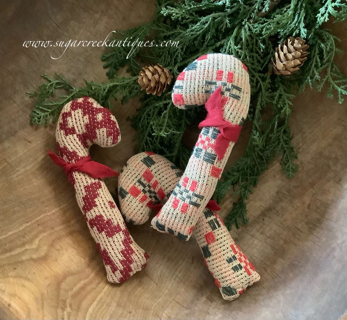 COVERLET CANDY CANES