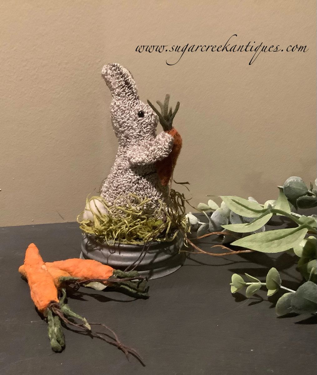 PUNCH NEEDLE RABBIT