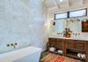 king master #2: ensuite