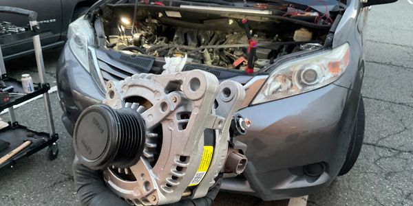 16’ Sienna Alternator Replacement.