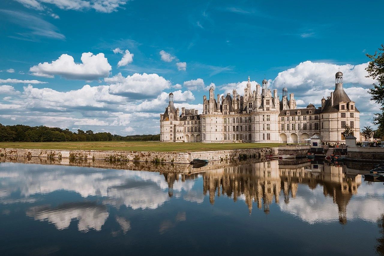 Castles in the Sky: A Journey Through France's Enigmatic Chateaus, image size:1280x853