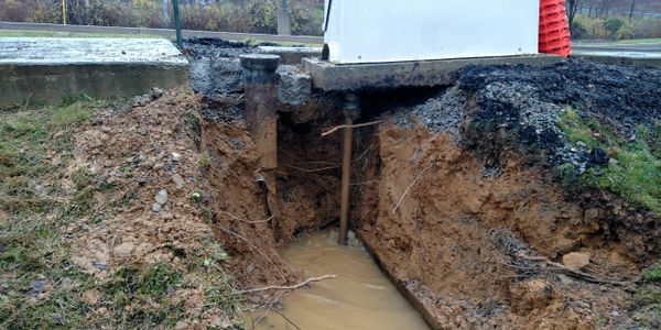 emergency water line break, excavation