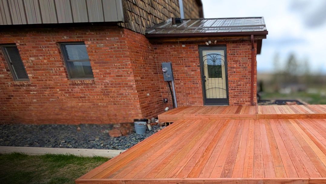 Custom wood entry deck in Great Falls, MT by a local deck builder.