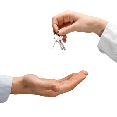 Trusted key holding in Mallorca offers secure storage, logged access, and 24/7 emergency availabilit
