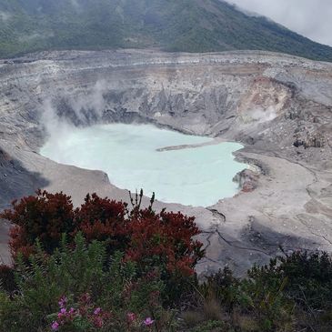 Poas volcano
