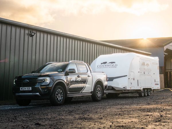 enclosed vehicle transport, vehicle transport bath, car transport south west, car transport london