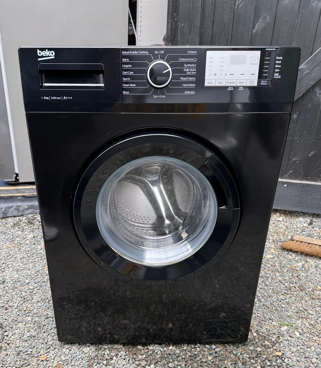 Black Beko 8kg 1400 RPM Washing Machine