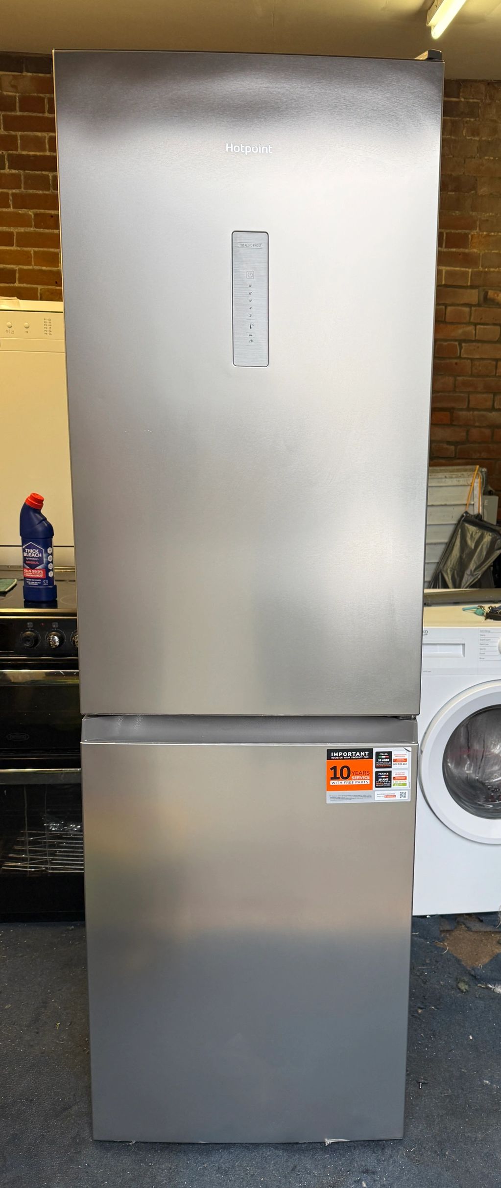 Hotpoint Stainless Steel 60/40 Frost Free Fridge/Freezer