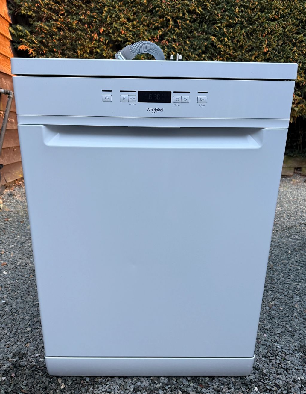 Whirlpool Full Size Freestanding Dishwasher 