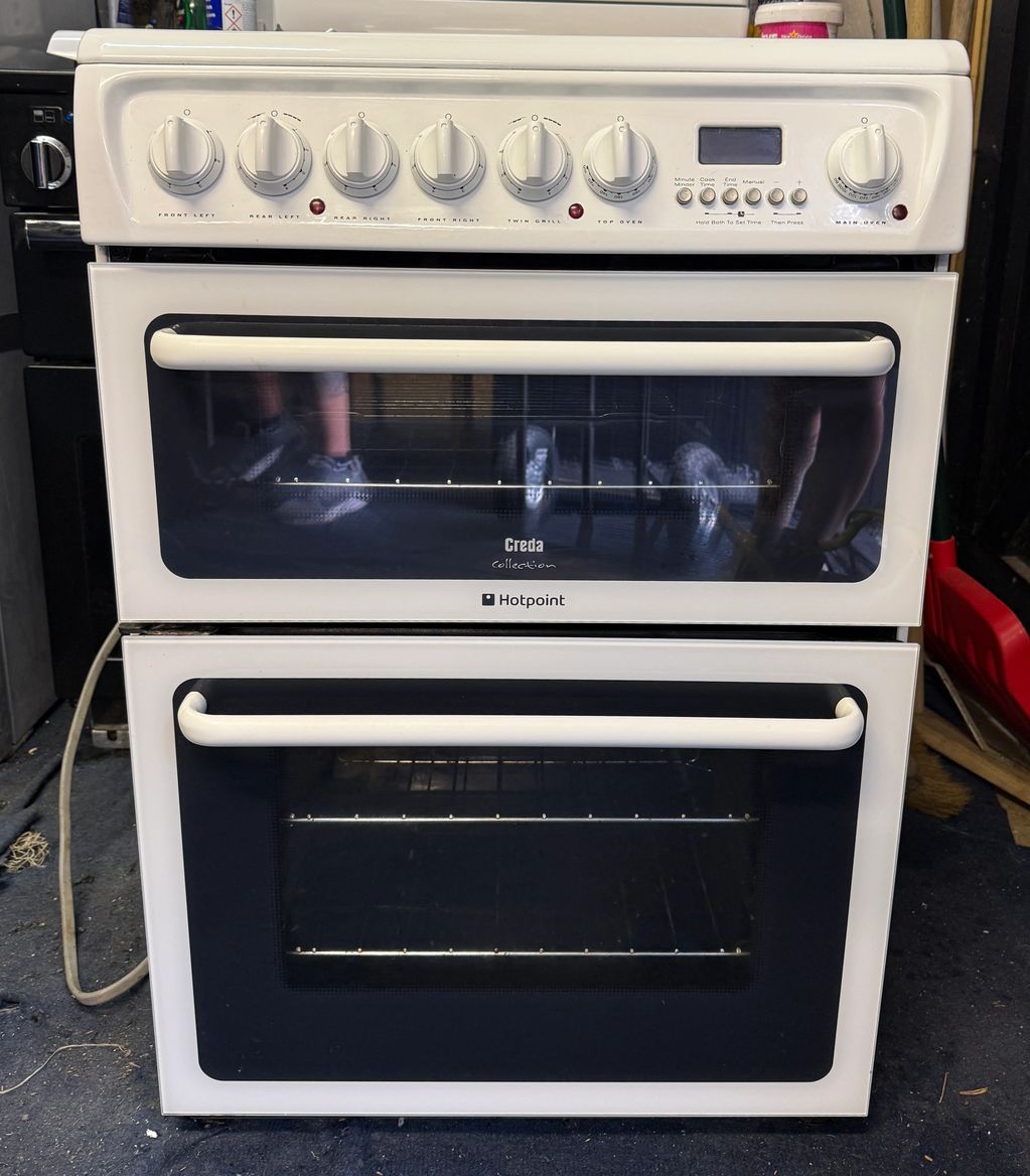 Hotpoint 60cm Double Oven Electric Cooker