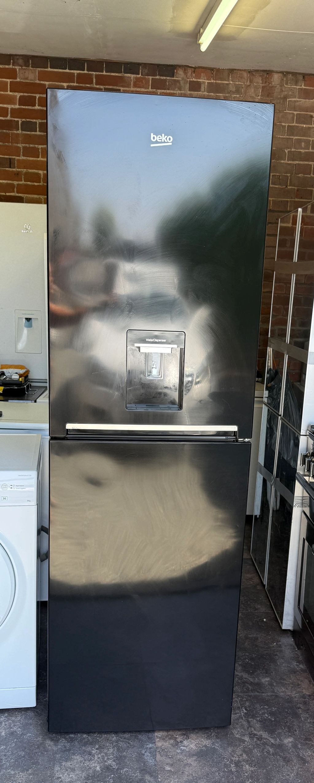 Black Beko Pro Frost Free Fridge/Freezer With Water Dispenser 