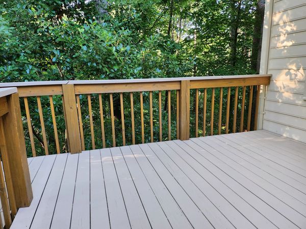 Common Georgia deck resurfaced in east cobb area.