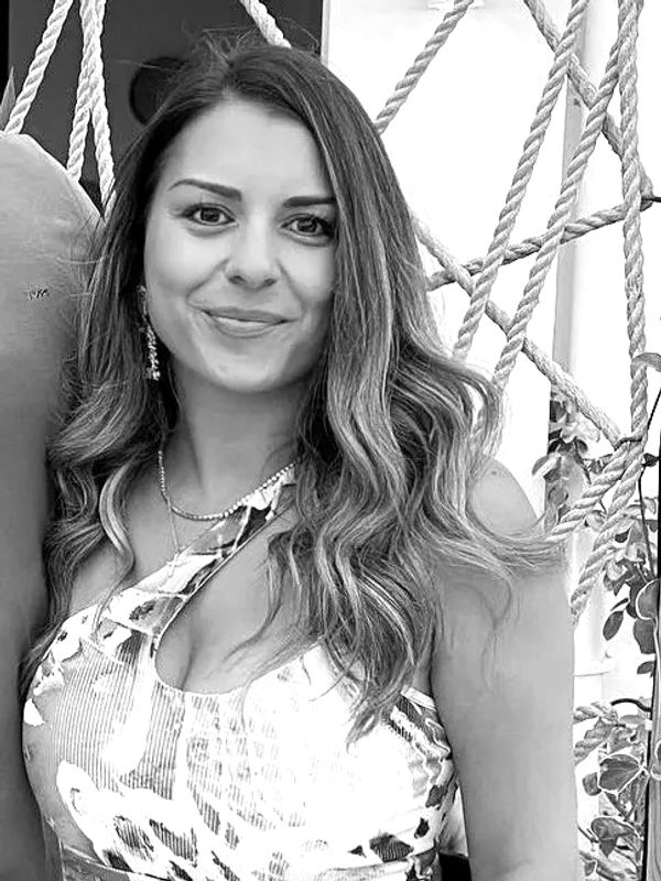 Leila, a Mortgage Advisor at Pinnacle Mortgages