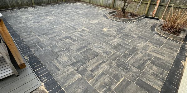 interlocking paver patio