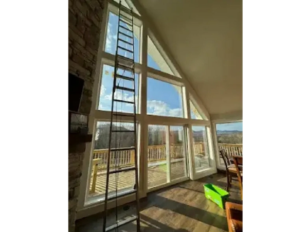 Tall window cleaning