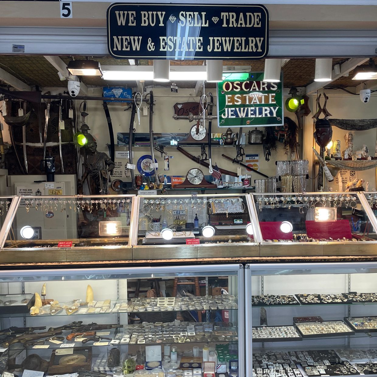 Front of Oscar's Estate Jewelry store at the Daytona Flea Market.